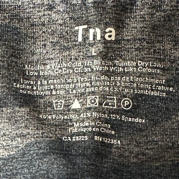 Aritzia TNA Camo Leggings - Picture 7 of 7